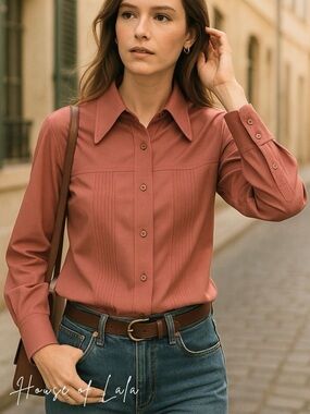 Vintage dusty rose button down large lapel dagger collar 1970s collar shirt.